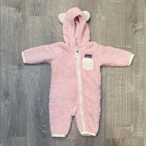 Patagonia Baby - Furry Friends Bunting in Pink; Size 3-6 Months